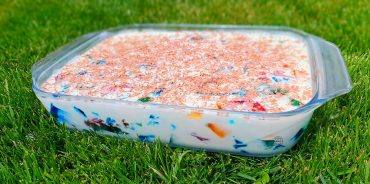 Tort de jeleu „Cioburi de sticla”