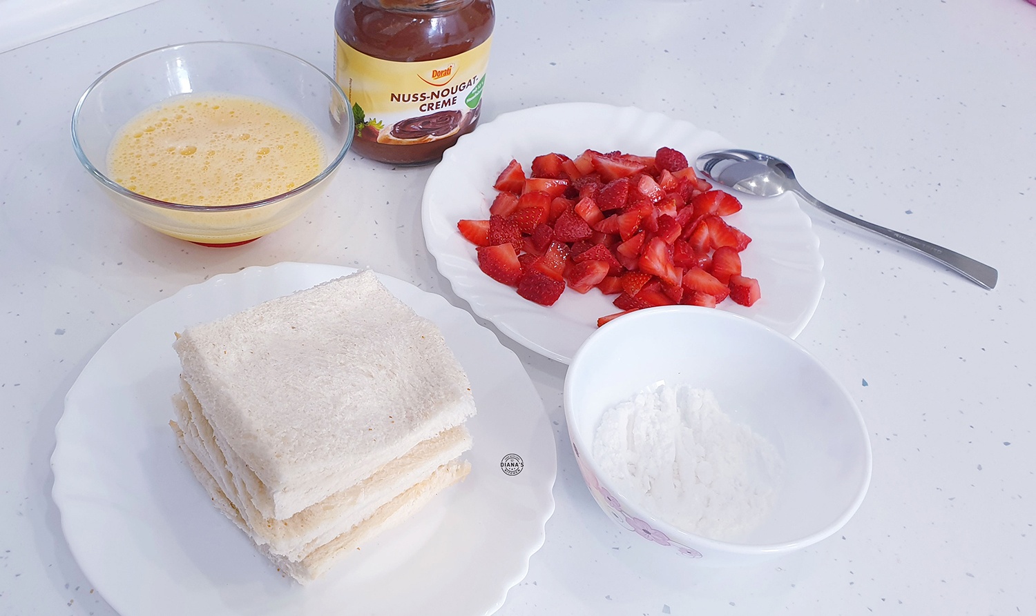 Rulouri cu crema de nuca & alune si capsuni 2