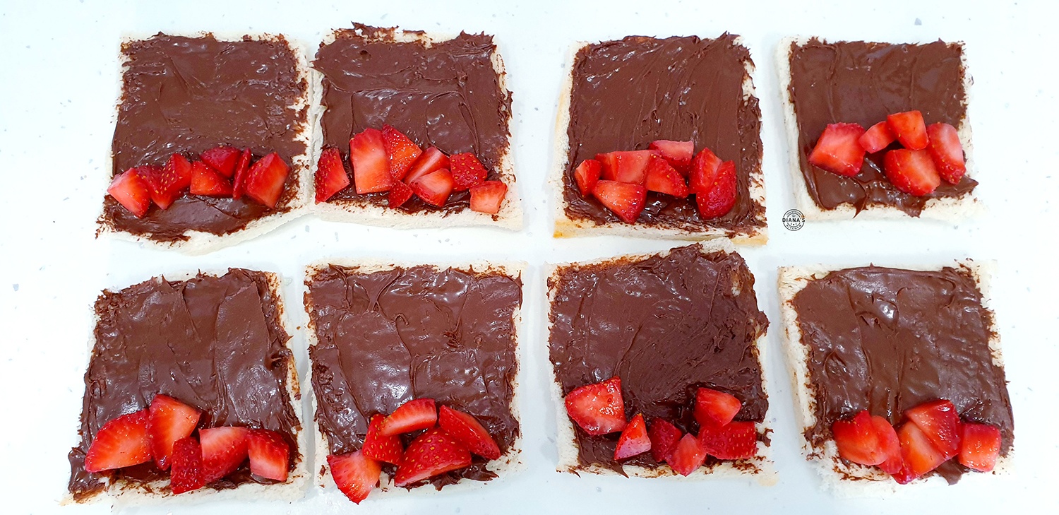 Rulouri cu crema de nuca & alune si capsuni 3