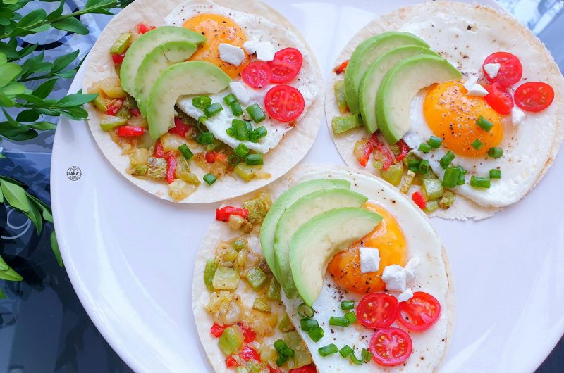 Tortilla cu oua si avocado