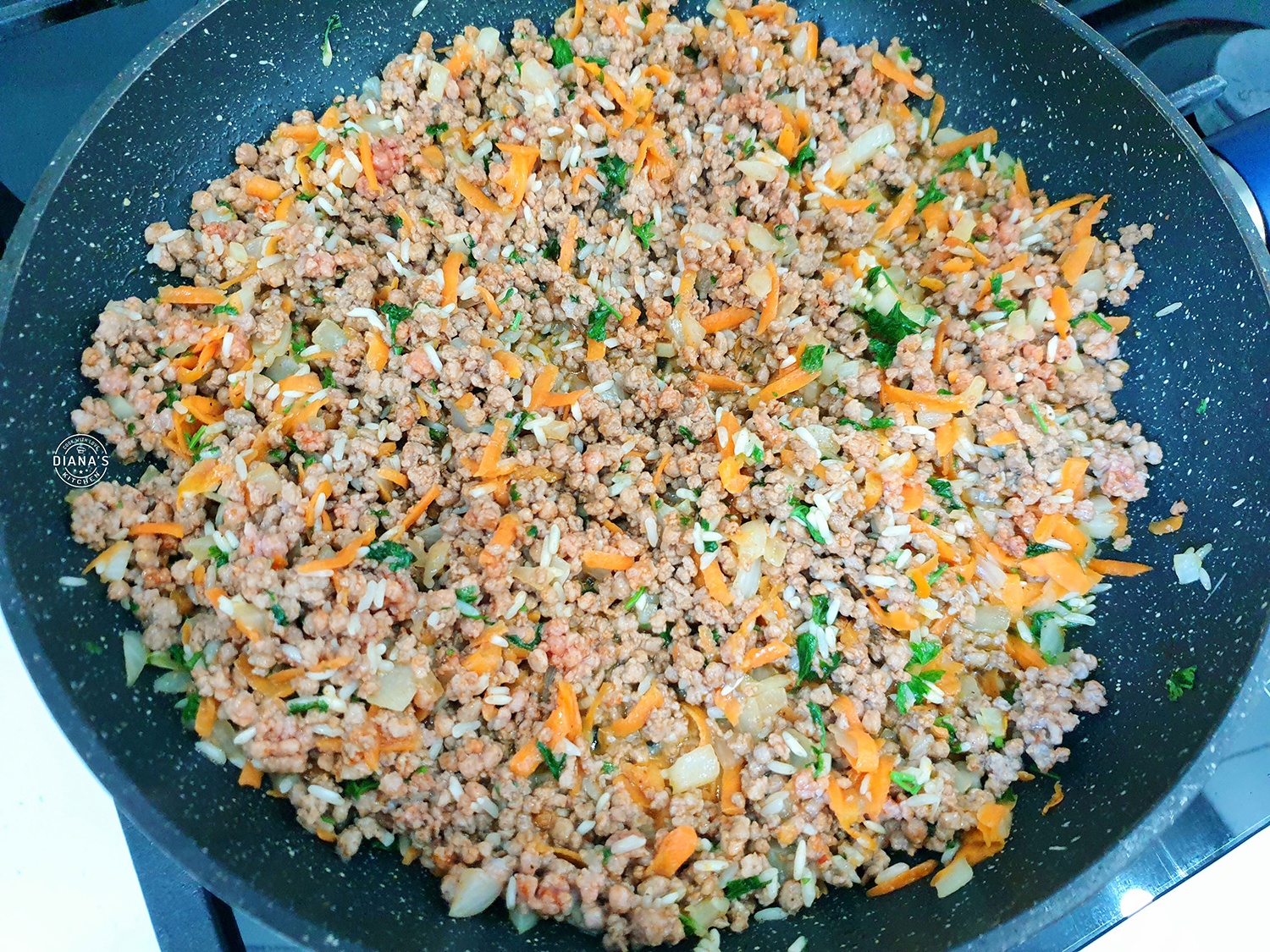 Ardei umpluti cu carne si orez 2