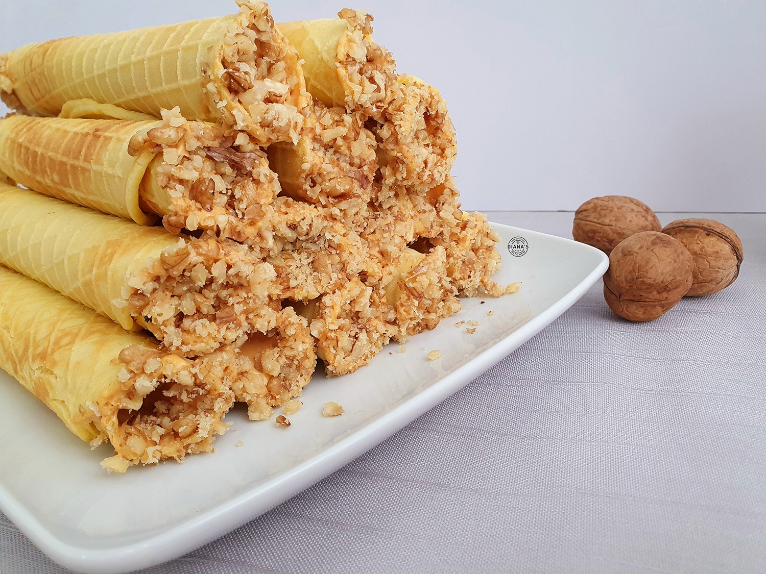 Rulouri din vafe cu crema