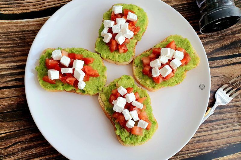 Tartine cu avocado