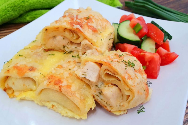 Clatite cu piept de pui in sos