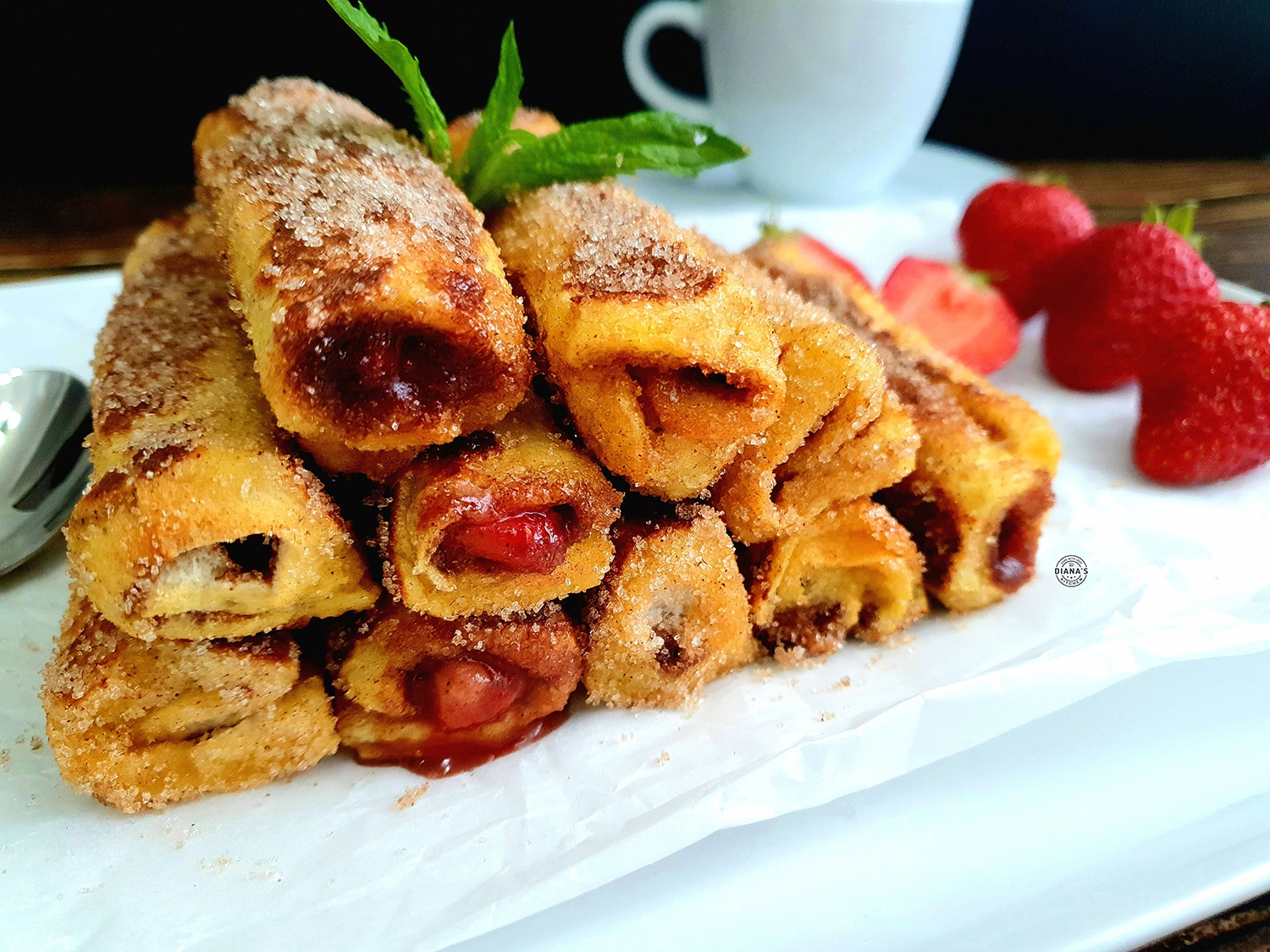 Rulouri franceze cu capsuni si banane 2