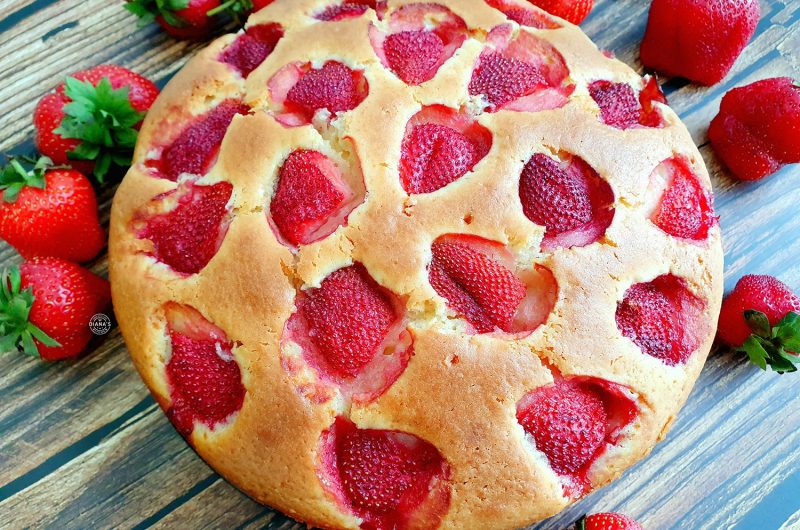 Prajitura cu capsuni