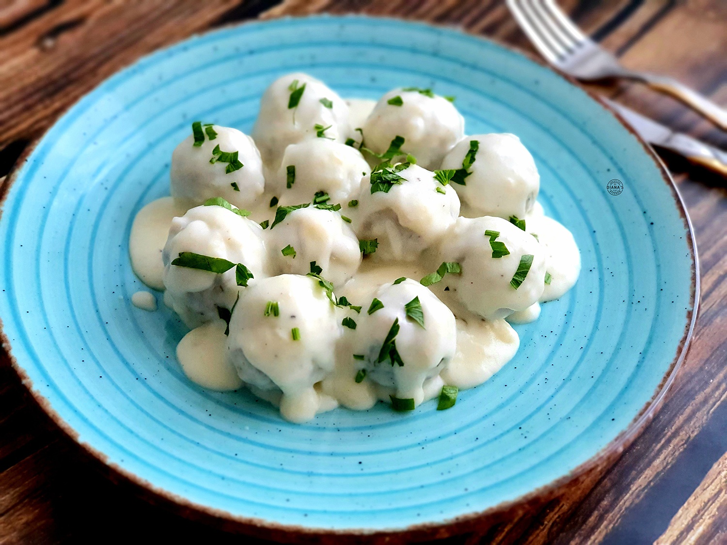 Perisoare in sos bechamel