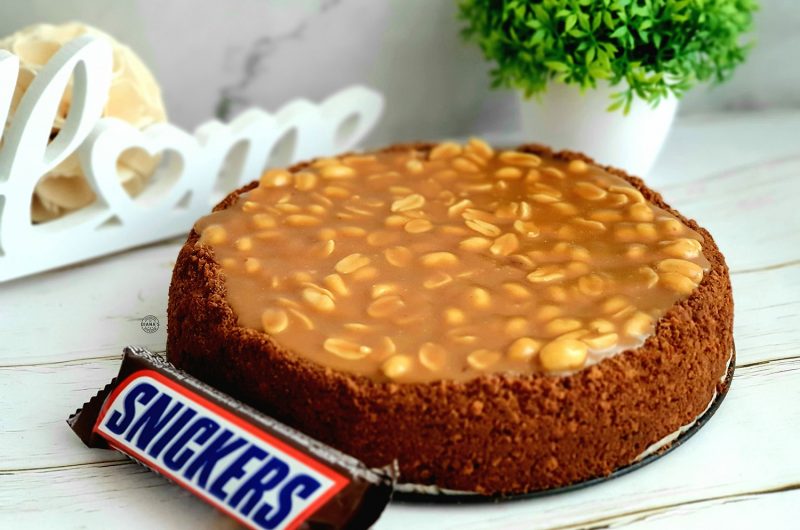 Snickers Cheesecake