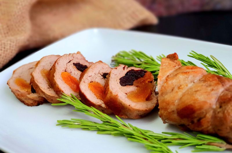 Rulada de porc cu prune si caise uscate